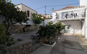 Lovely Quiet House With Garden