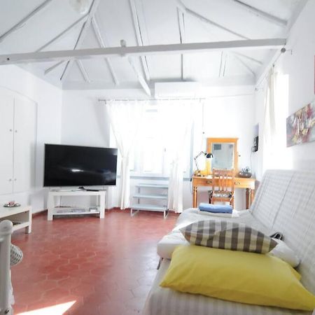 Lovely Quiet House With Garden Spetses Town Exterior photo